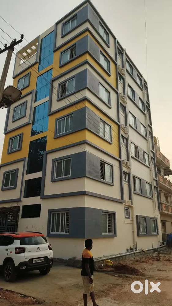 New pg 2.3 lakhs rent , sale ptice 2.95 lakhs devanahalli