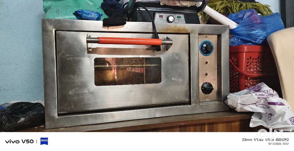 PIZZA OVEN