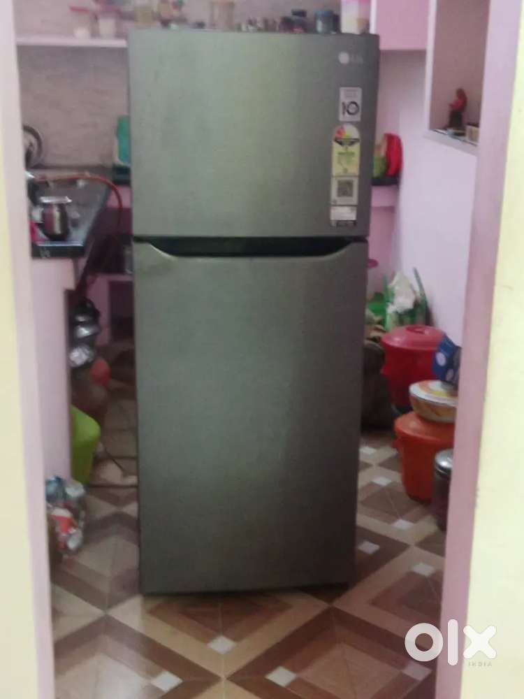 LG Double door Refrigerator 2 yrars used