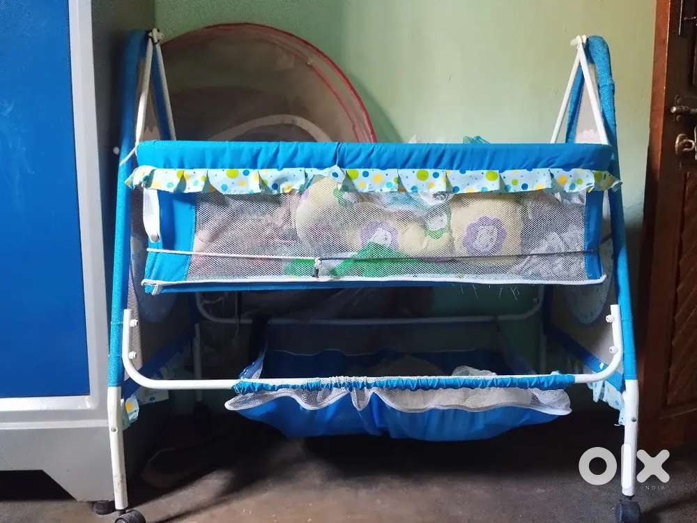 Baby cradle (thottil)
