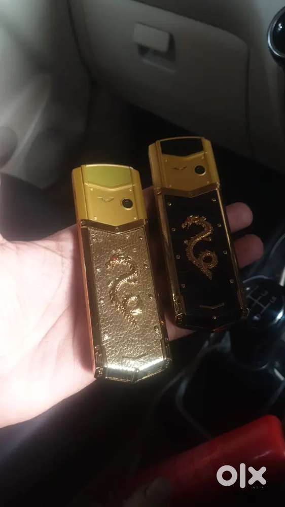 Vertu snexian and ferrari keypad mobiles