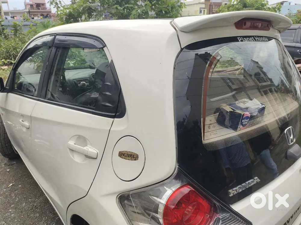 FIX Rate  Honda Brio 2013 Petrol 57000 Km Driven well maintained