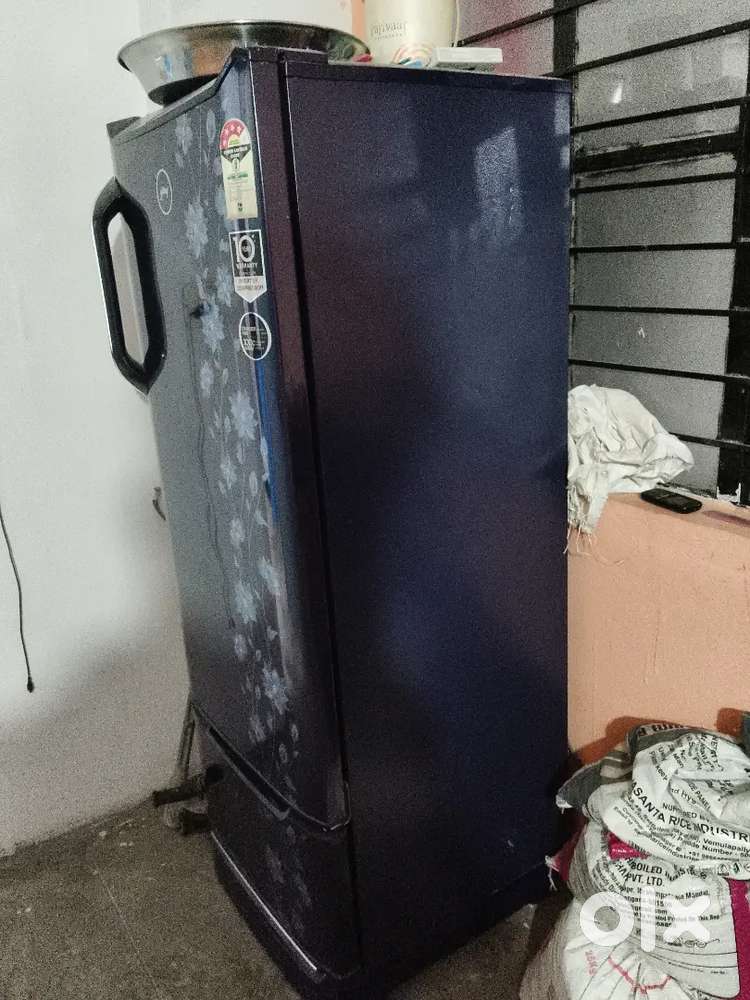 Godrej  four star storege 224