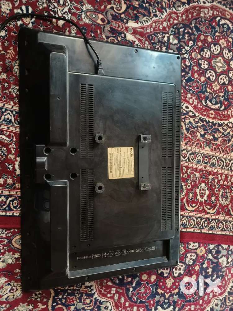 Wanna sell ma orignal onida l 32 inches led tv