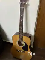 Guitar semi accoustic