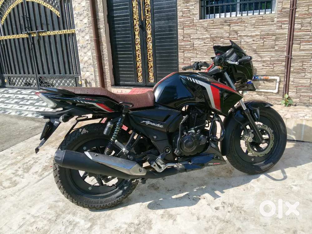 Apache RTR 160 brand new black edition