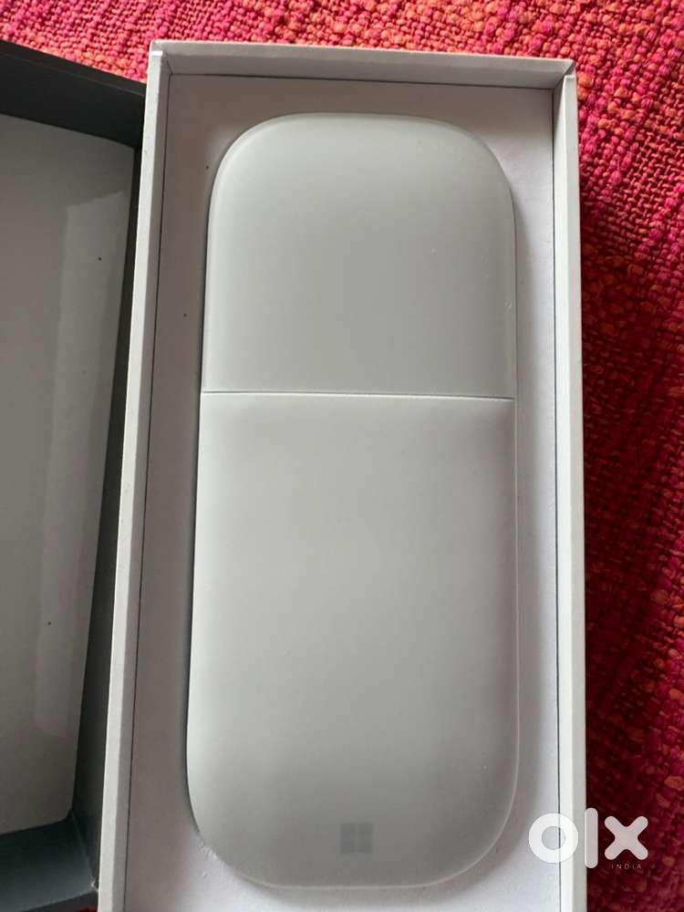 Microsoft Surface Arc Mouse