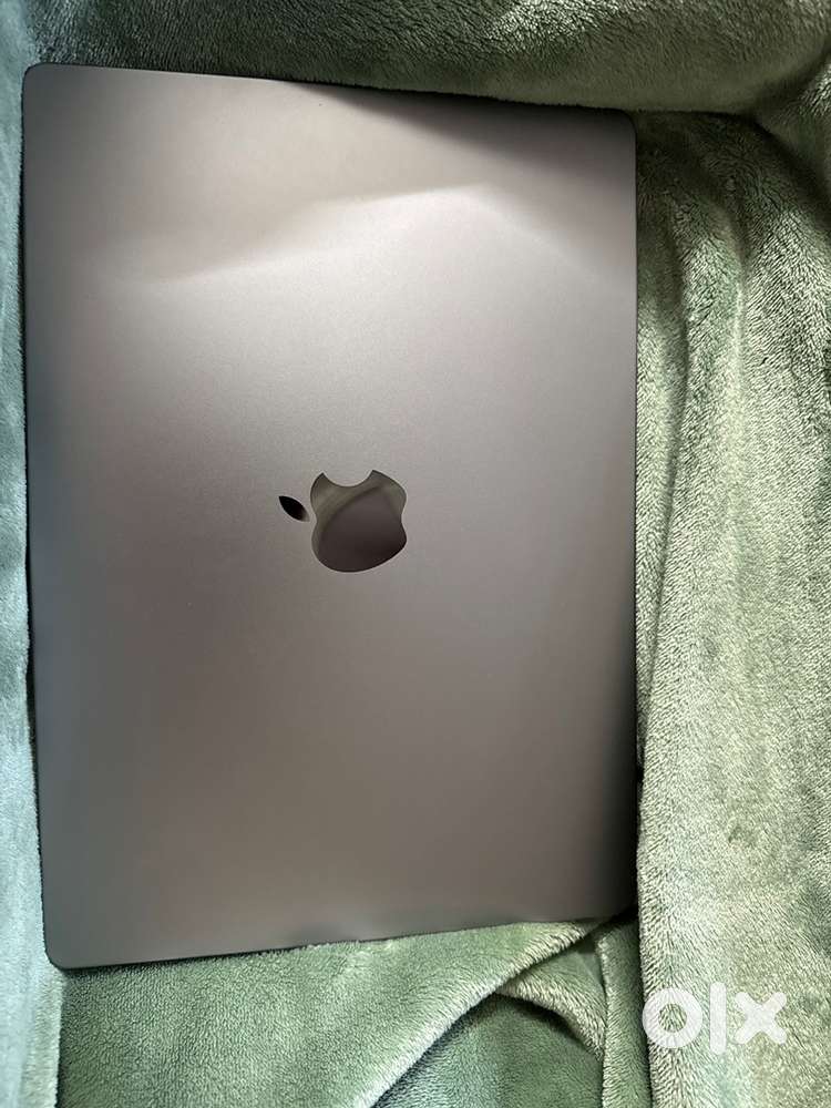 MacBook pro M3 1TB storage