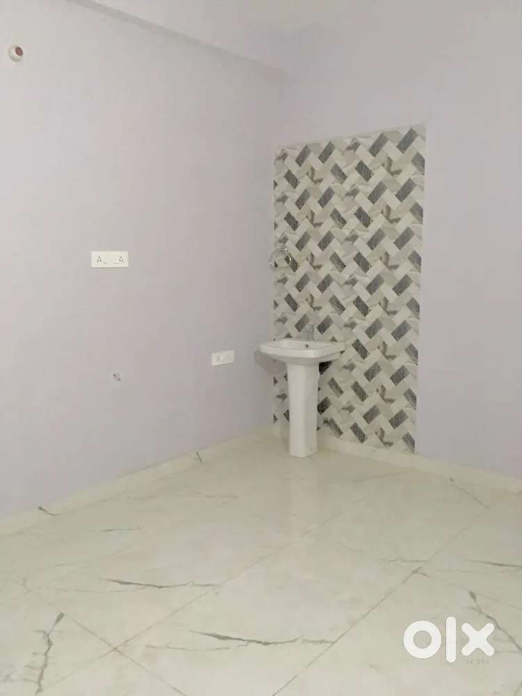 2BHK with balcony is available in transport nagar, Kumhrar