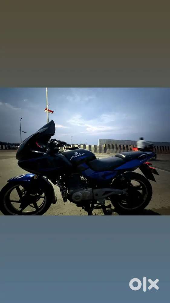 Pulsar 220 good condition