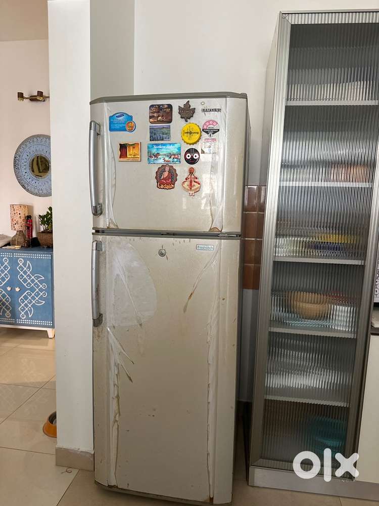 The fridge for sale Samsung 315 ltr