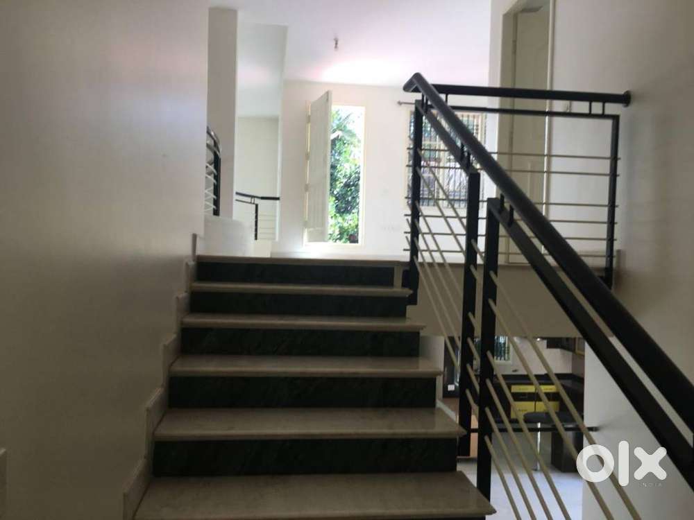 Spacious 3BHK Duplex for LEASE in Thanisandra - US0685