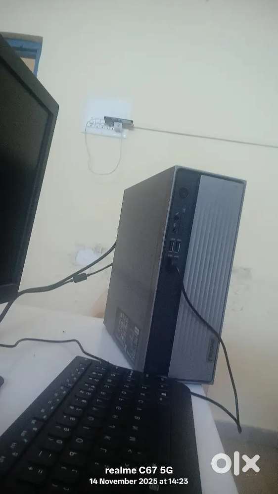 Lenovo CPU 8GB RAM 2022