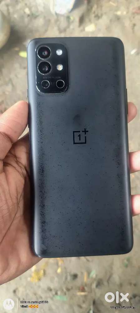 OnePlus 9r 5g 8/128 1yars phone charger