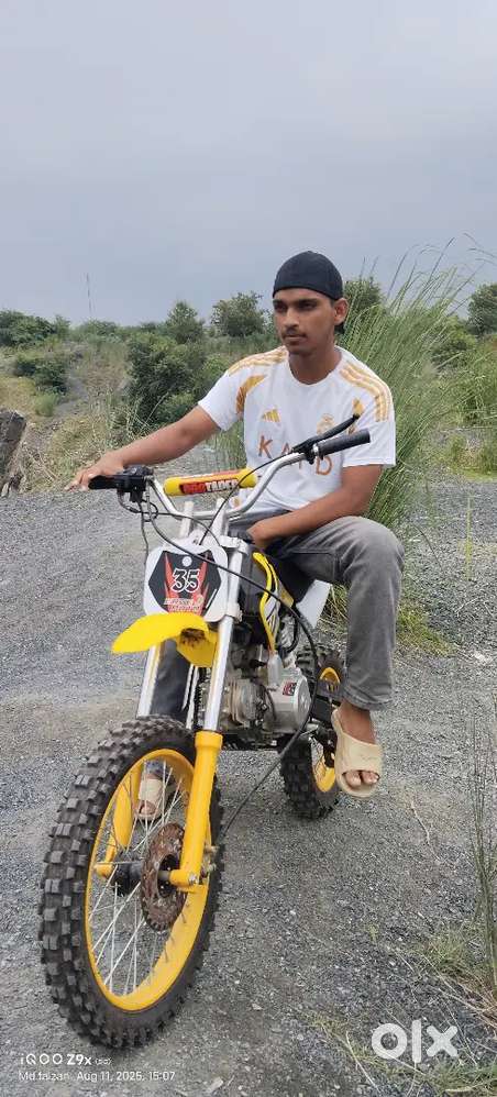 This is my bike I have money problem that's why I am selling my bike