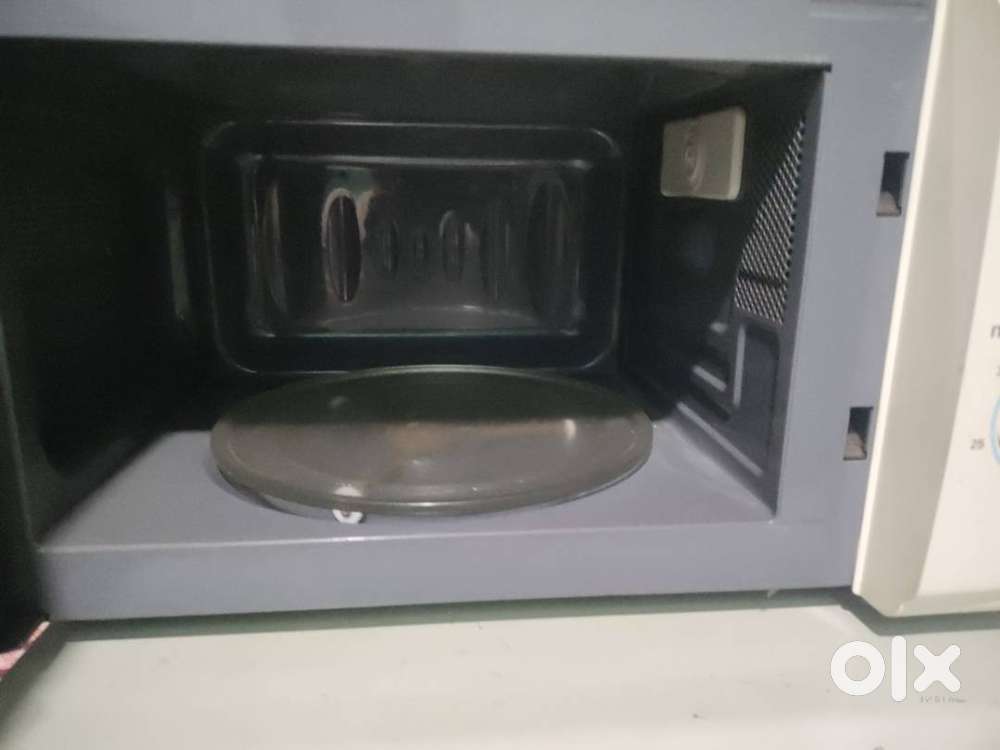Excellent condition Rarely used microwave owen in Dahod