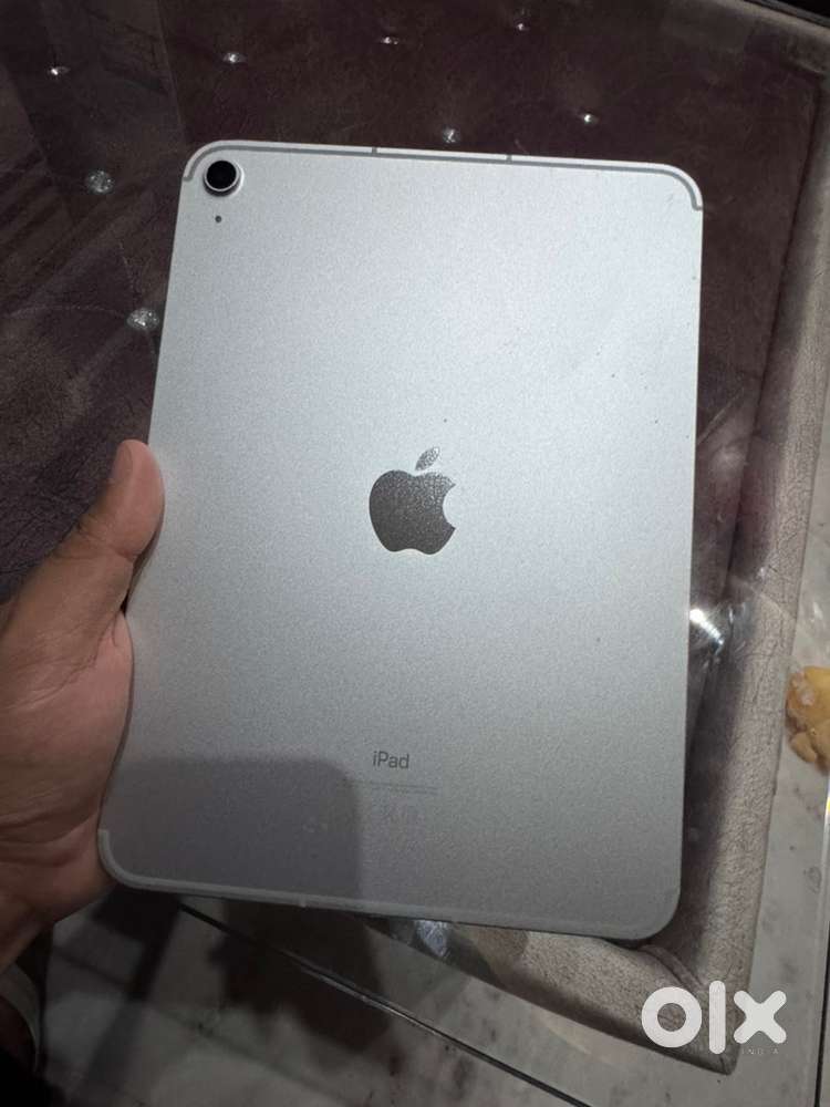 Ipad 10 sim+wifi model in brand new condition