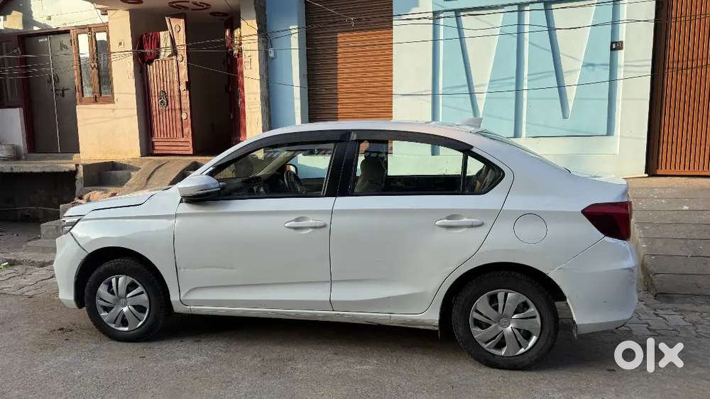 Honda Amaze 2022 Petrol Well Maintained