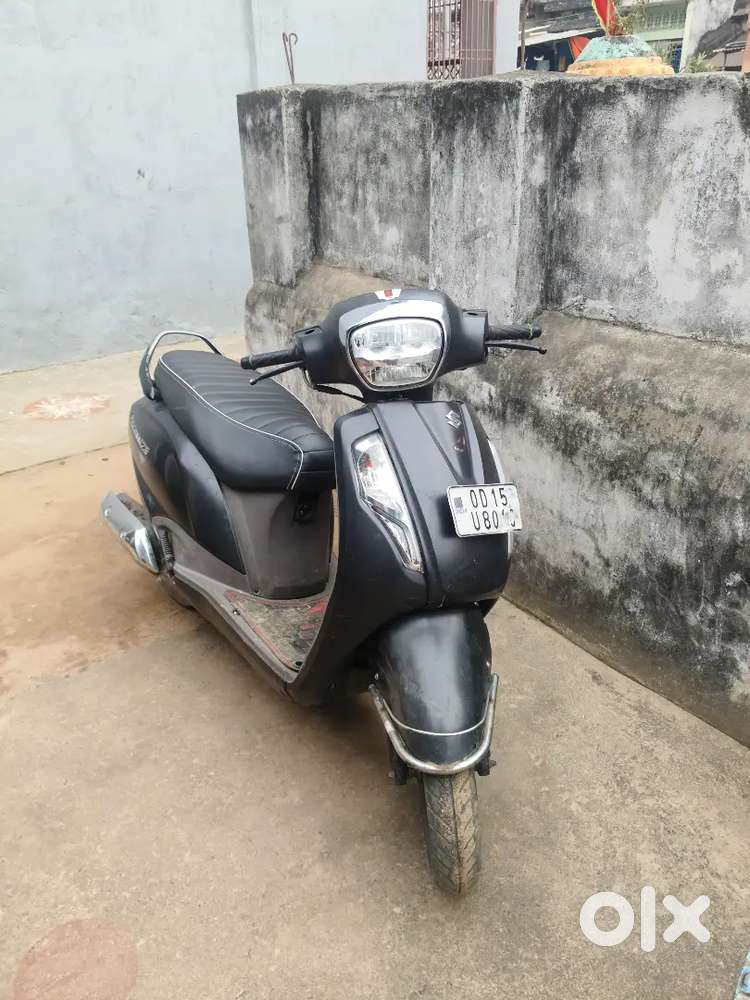 New amron with warranty battery  new tyre  all paper update