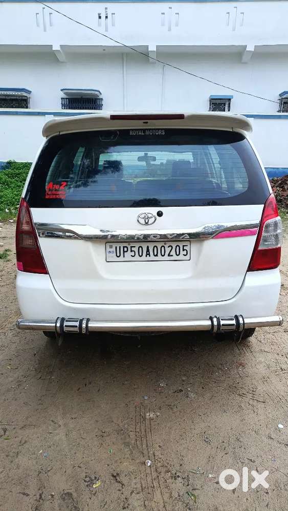 Toyota Innova 2005 Diesel 150000 Km Driven