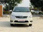 Toyota Innova 2.5 V 7 STR, 2013, Diesel