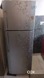 Ok condition fridge for sale 5500 rs call  te ajeyo