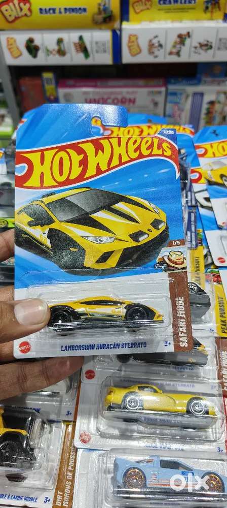 Hotwheels Q case IMP