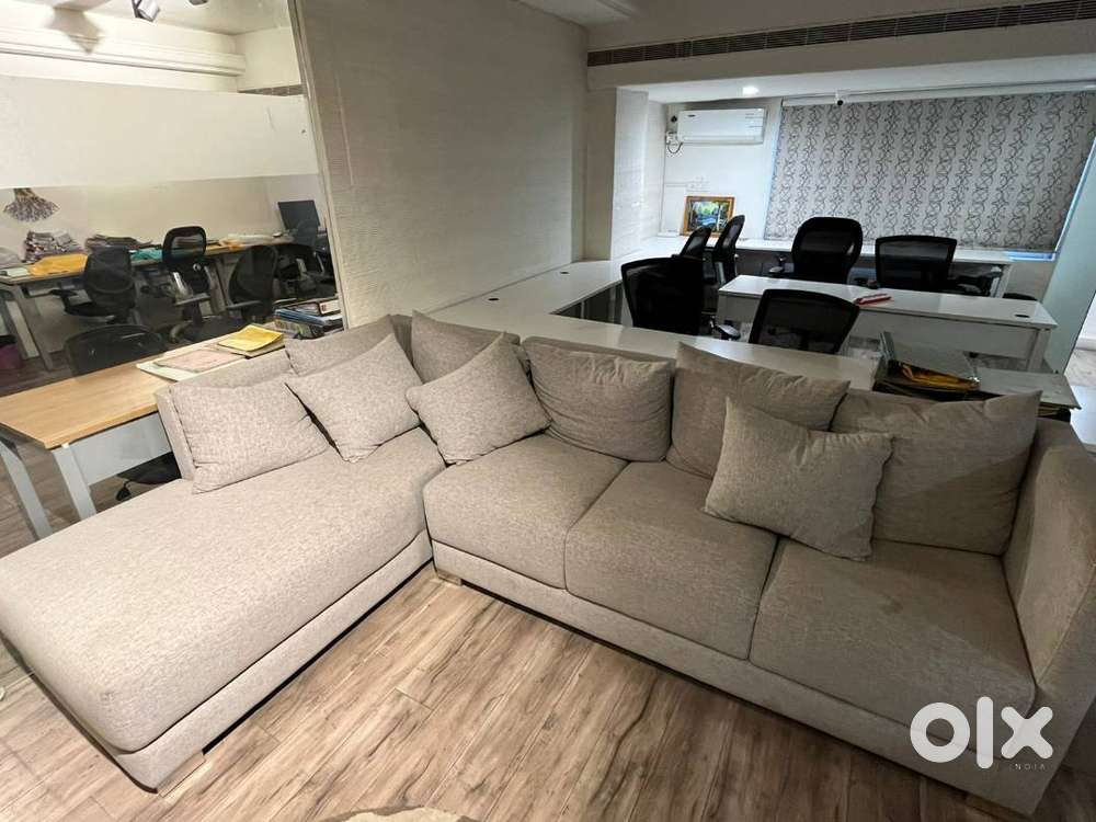 L-Shape Sofa in Good Condition – For Sale