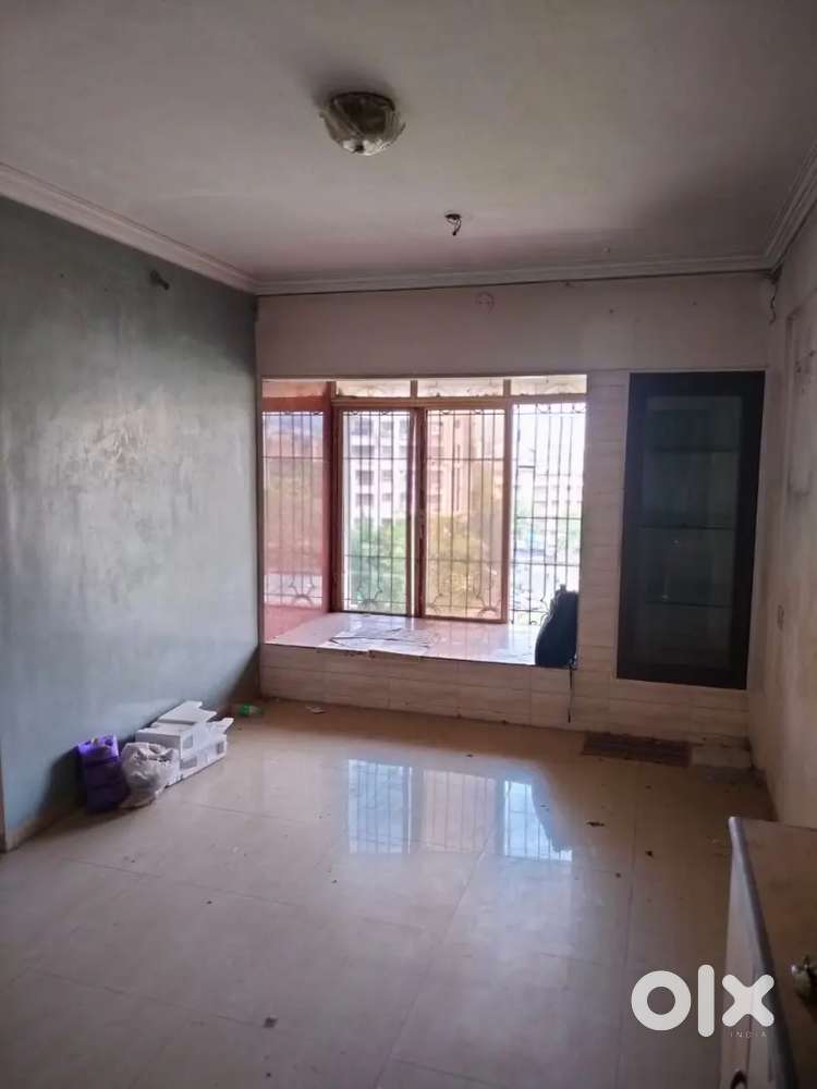 Borivali west TPS 1Bhk sale 1.05cr nego