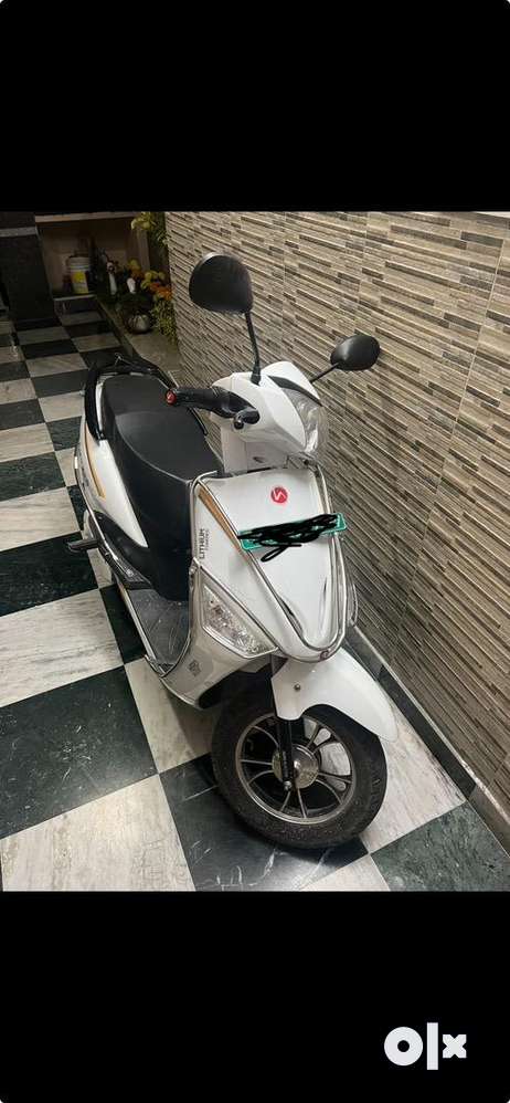 Electric scooty Hero Double Battery