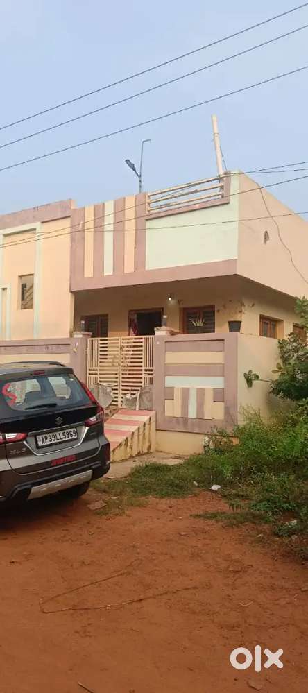 Independent 2bhk  house behind govt polytechnic college bommuru