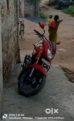 गाड़ी में कोई प्रॉब्लम नहीं है एक दम स्मूथ चलता है