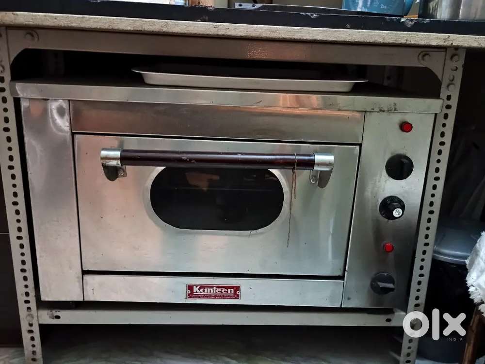 Commercial oven