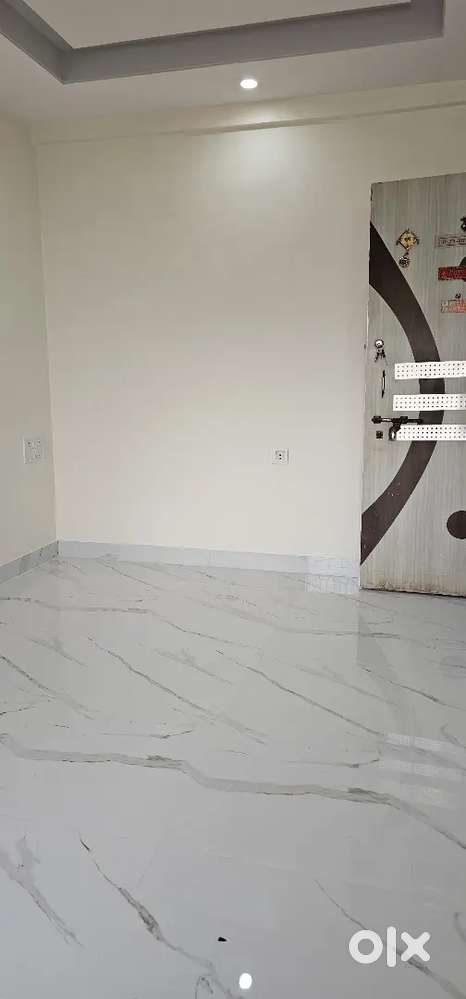 1 BHK unfurnished flat