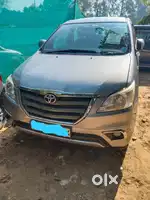 Toyota Innova 2.5 GX 8 STR BS-III, 2015, Diesel