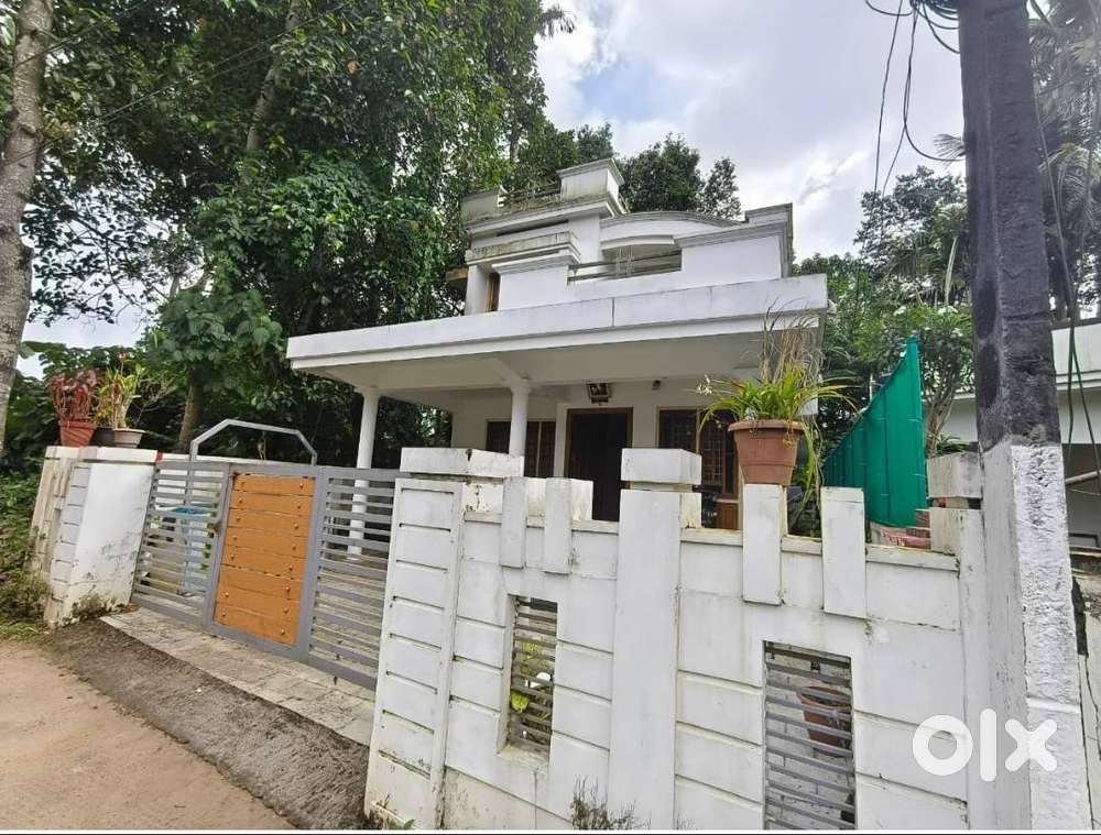 House For Sale @ Vadakkekara