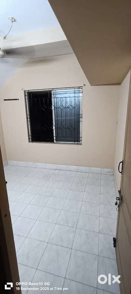 Single room 4.5k.