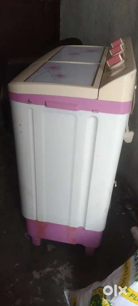 Jisko Lena le sakta h bhai