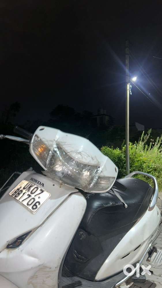 Model is old but all parts are geniune and new like battery , engine