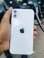 I phone 11 128gb battery 74%