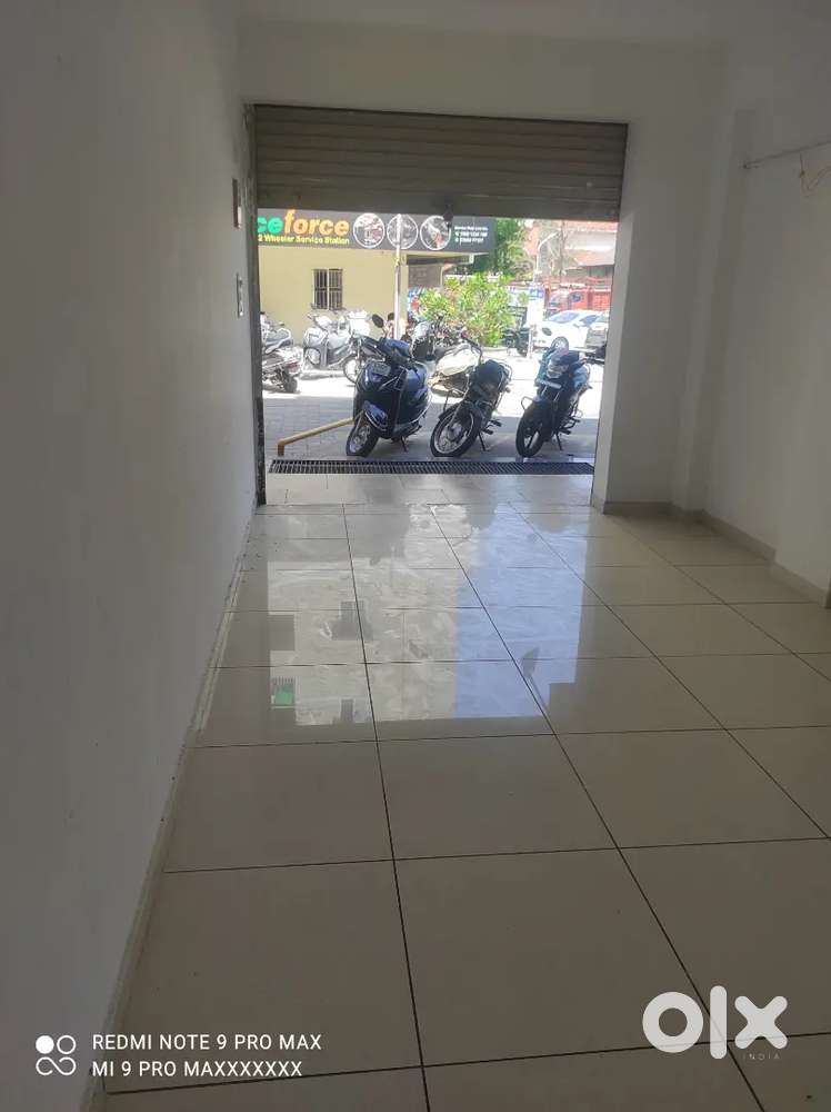 Shahi baug khanderav market