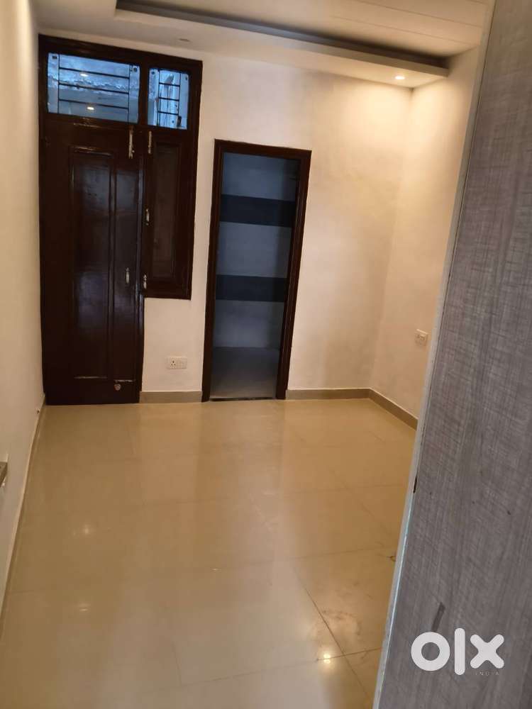 Newly paint 2bhk semi furnished flat gated society peermuchala