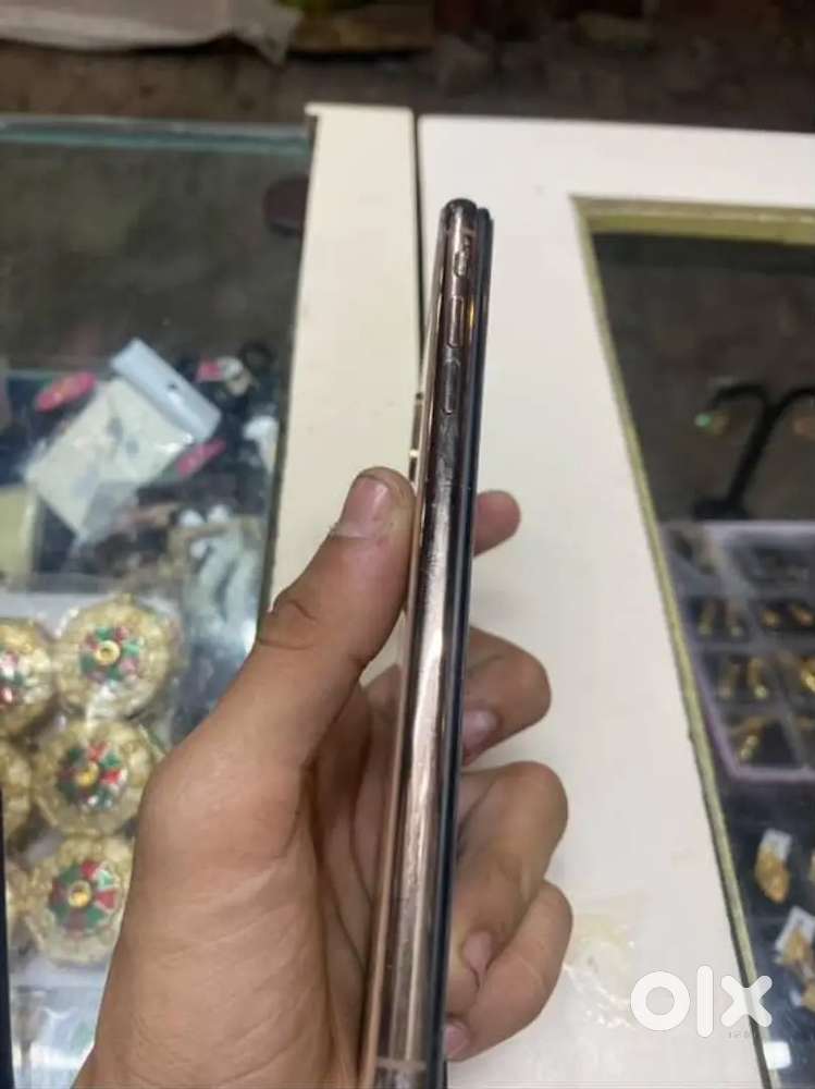I phone xs max face id not working all good baki back panel crack