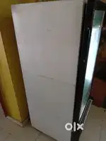 Commercial fridge 200 litre