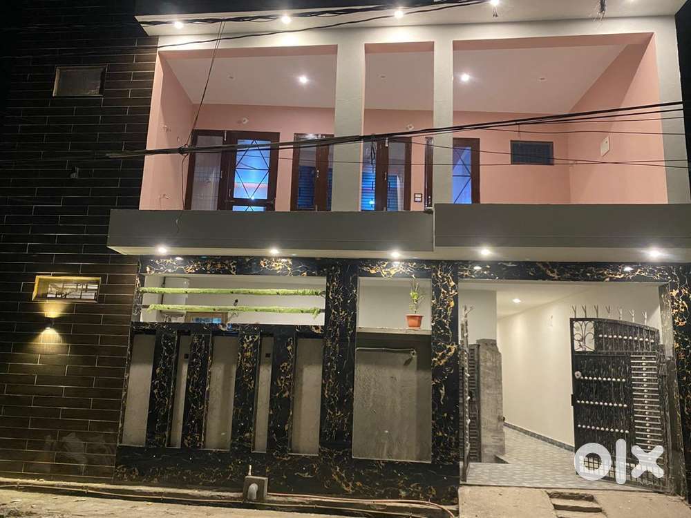 1 room sat with attach kitchen and 1 bathroom