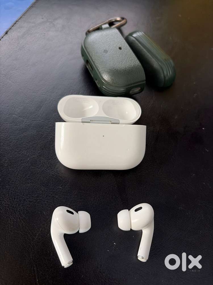 Airpods Pro 2 - lightning (not usb-c)