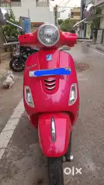 Vespa zx 125 vibrant red