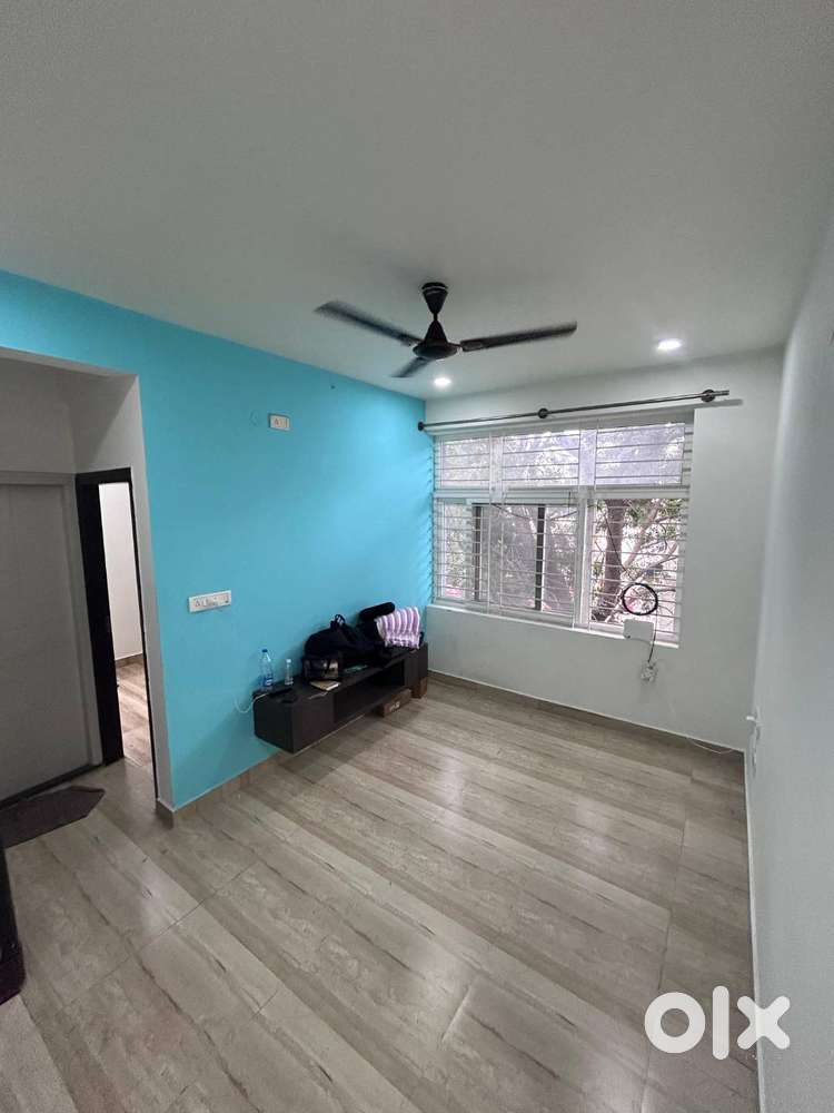 No borker, 1 BHK for transfer in HSR Sec 1 Immediately