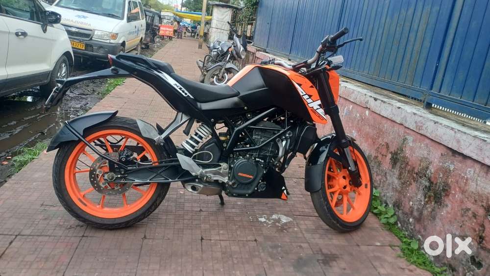 Sell KTM Duke 200 6 Gear