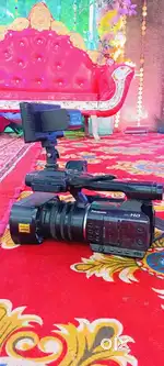 Pv 100 panasonic video camra